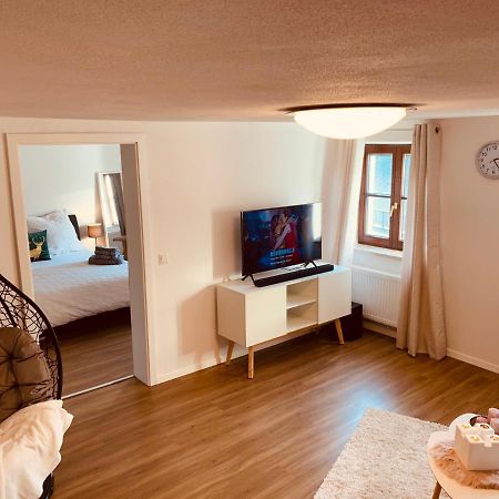 Felix Living 2, Cozy & Modern & Netflix Wohnung Mit Blick Ins Gruene Passau Luaran gambar