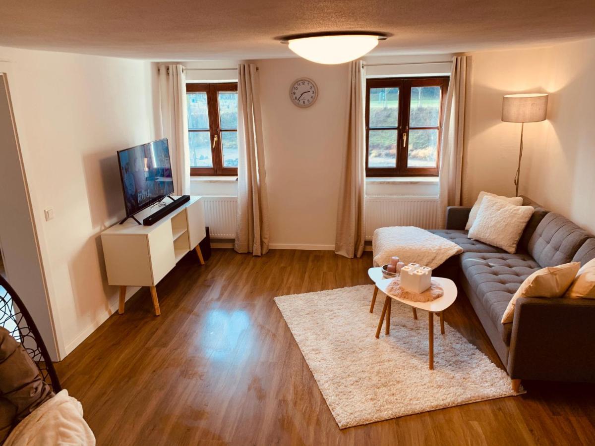 Felix Living 2, Cozy & Modern & Netflix Wohnung Mit Blick Ins Gruene Passau Luaran gambar